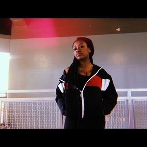 Meet your Posher, Shamaya